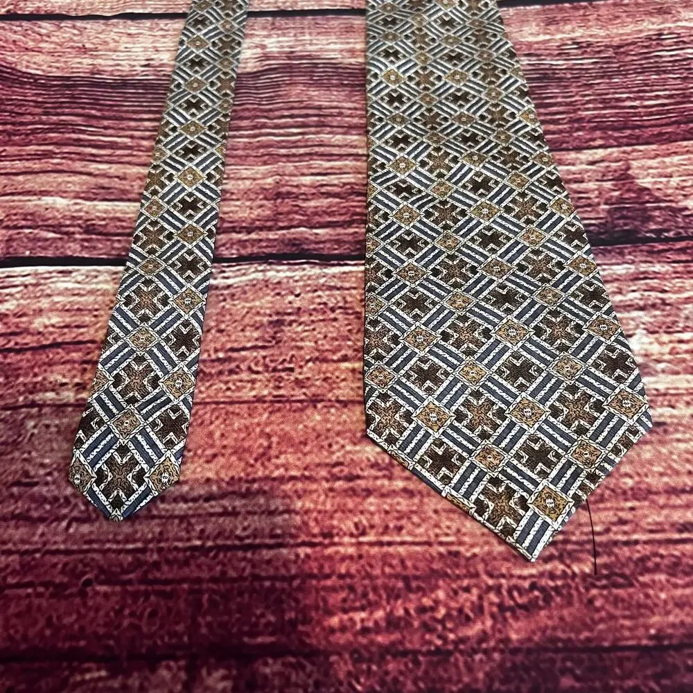 Guess 100% Silk Skinny Tie 56x4 Neutral Khaki Gold Brown Classic Necktie Classy